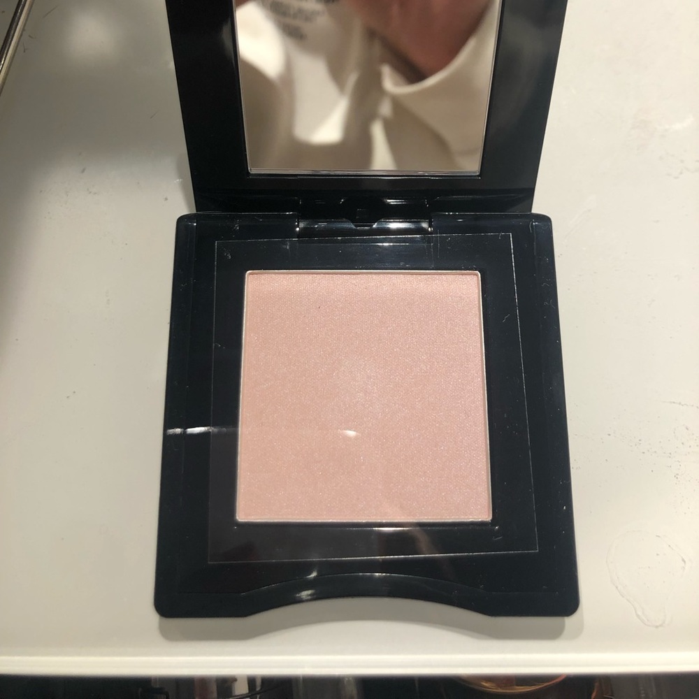 Brand-new Shiseido highlighter